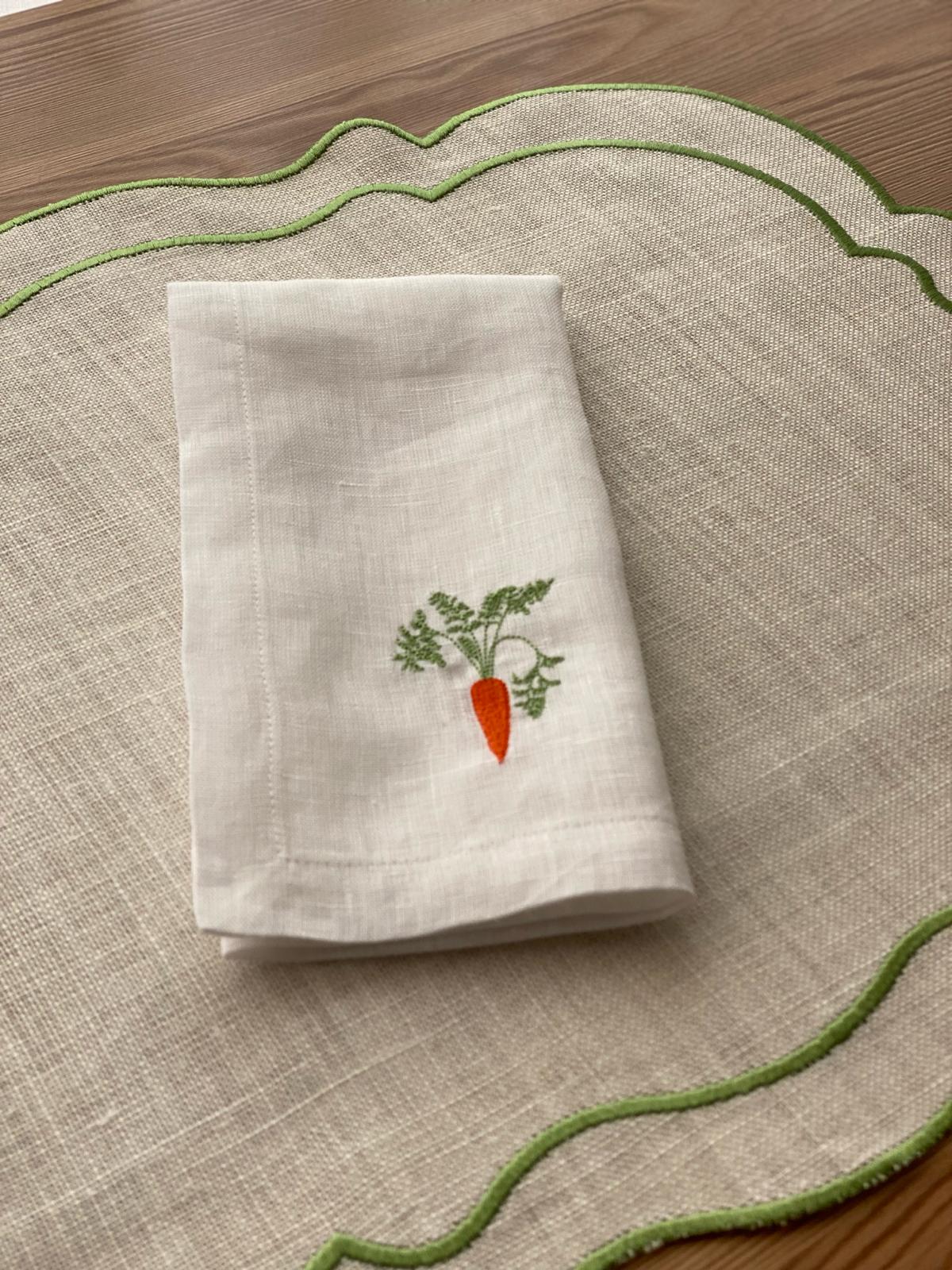 Serviette en Lin Brodée, Carrot