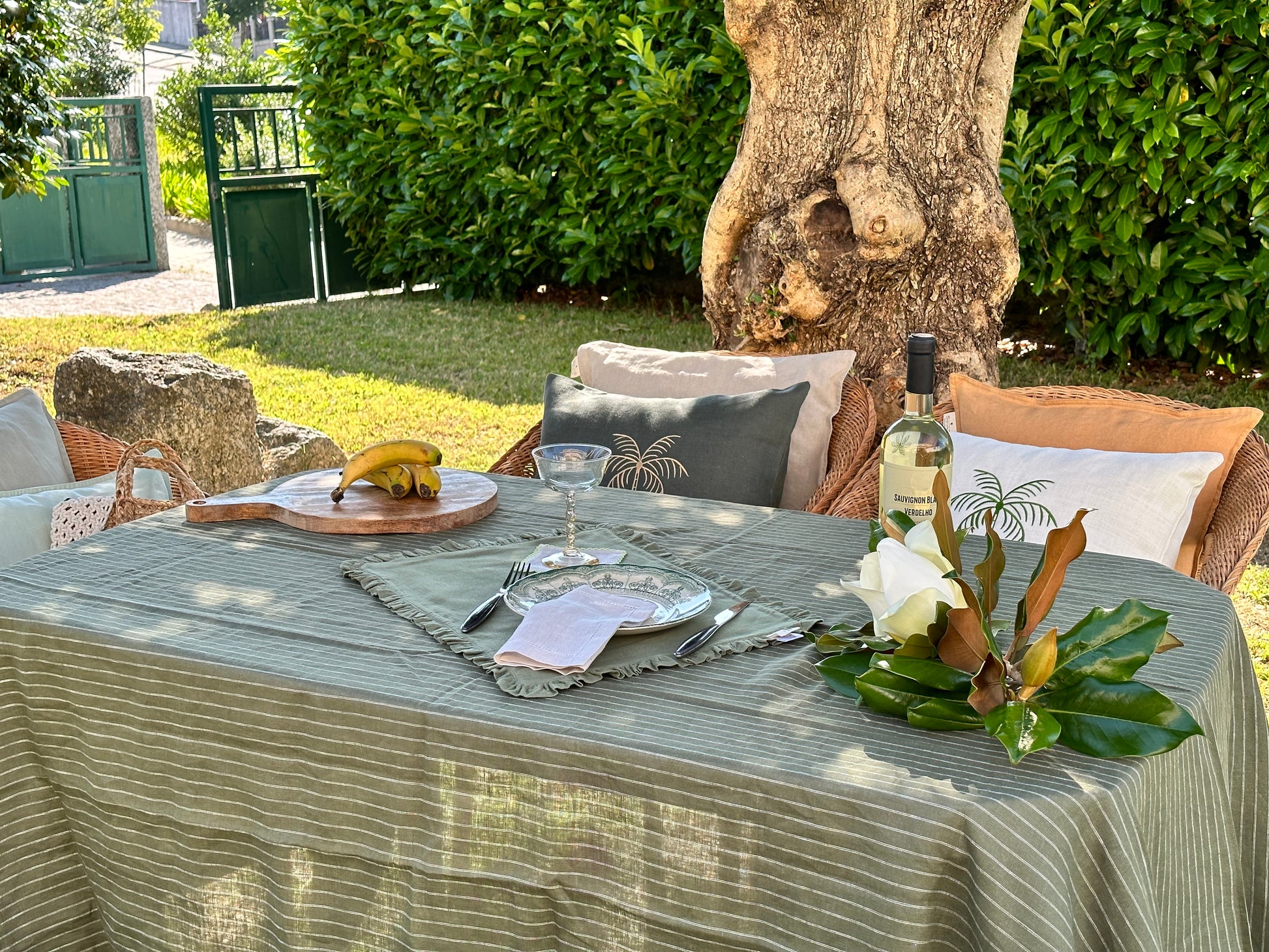 Toalha de Mesa em Linho, Riscas Verde e Branca